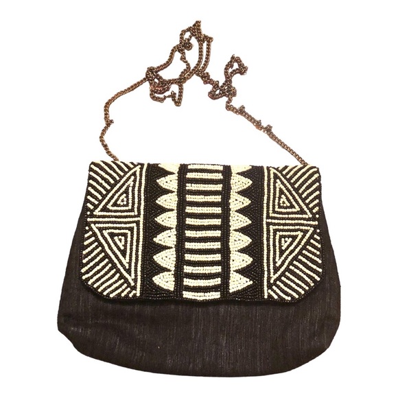 ST XAVIER Handbags - ST XAVIER Beaded  Clutch Purse Shoulder Bag Women's Black/White